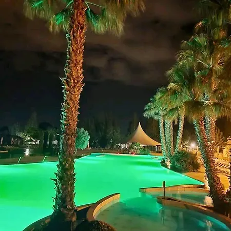 Pres De Avec Piscine Partagee Dom wakacyjny Vias