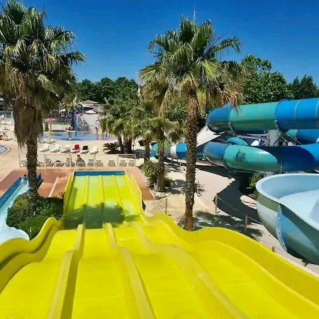 Pres De Avec Piscine Partagee
