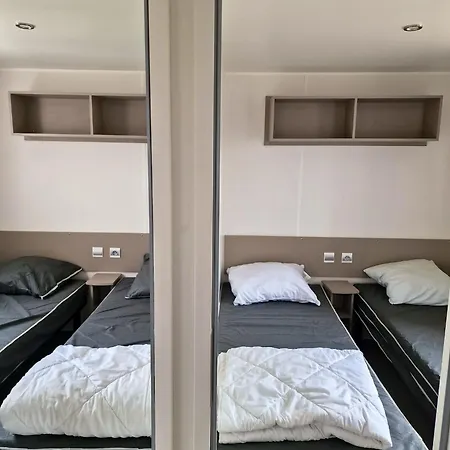 Tatil Evi Pres De Avec Piscine Partagee *