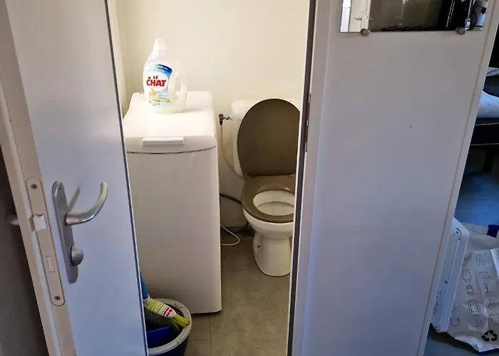 Près De Avec Piscine Partagée *